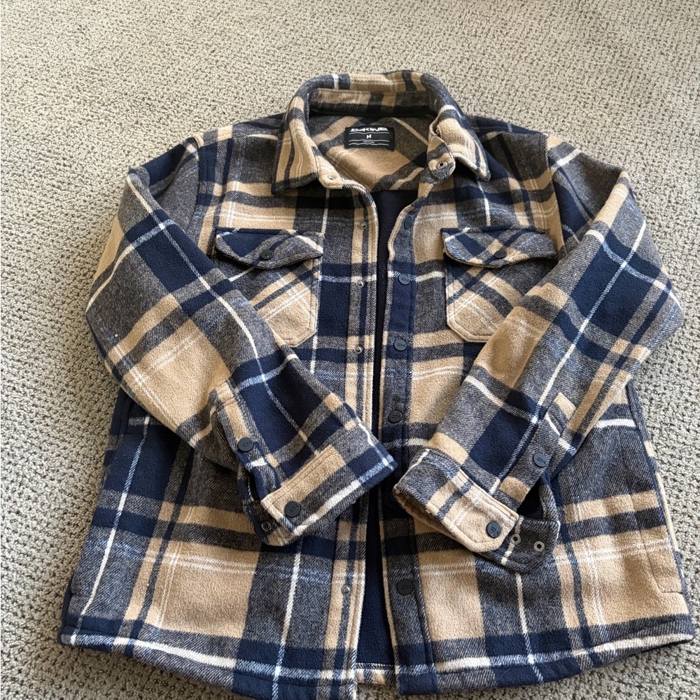 Dakine Navy and Tan Plaid Lightweight Shirt Jacket